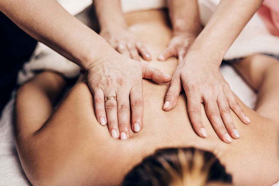 The Need for 4-Hand Massage: A Deeper Look at Its Technique and Impact